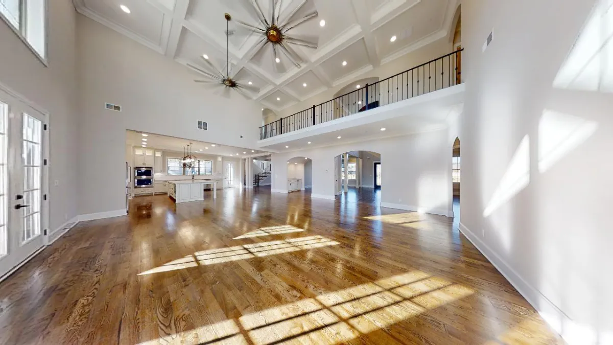 Tall celings and a light oak floor make this a very open and bright home.